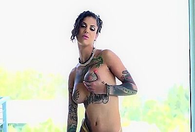 Bonnie Rotten And Veronica Avluv – Lesbian – Latina – Redhead – Bikinis – Lingerie – Dildo – Mature – Anal – Face Sitting – Sixty-nine – Squirting