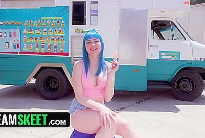 Gorgeous Jewelz Blu Does A Sex Interview And Fucks Cock For Ice Cream On A Hot Day